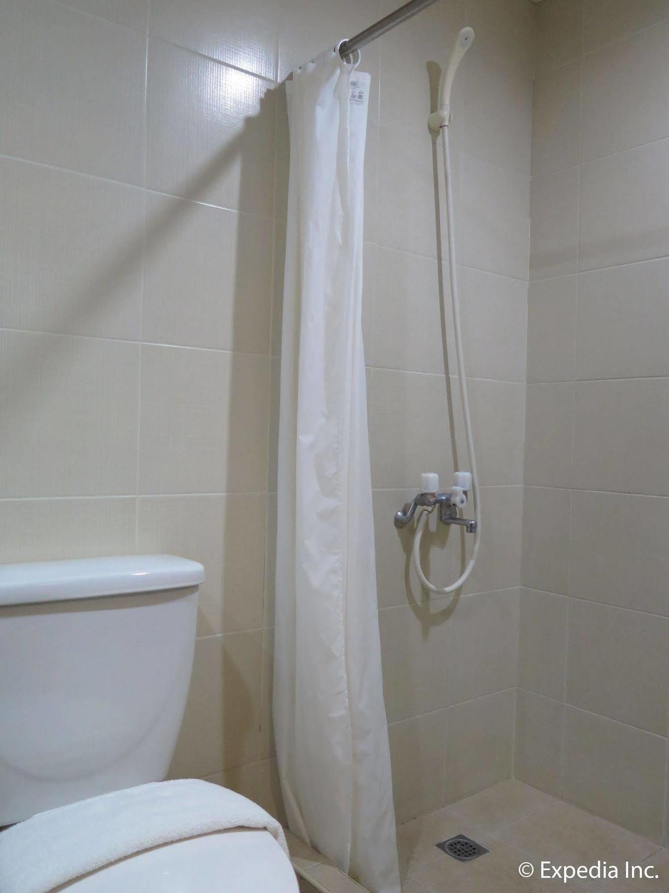Hotel Tropika Davao Zewnętrze zdjęcie